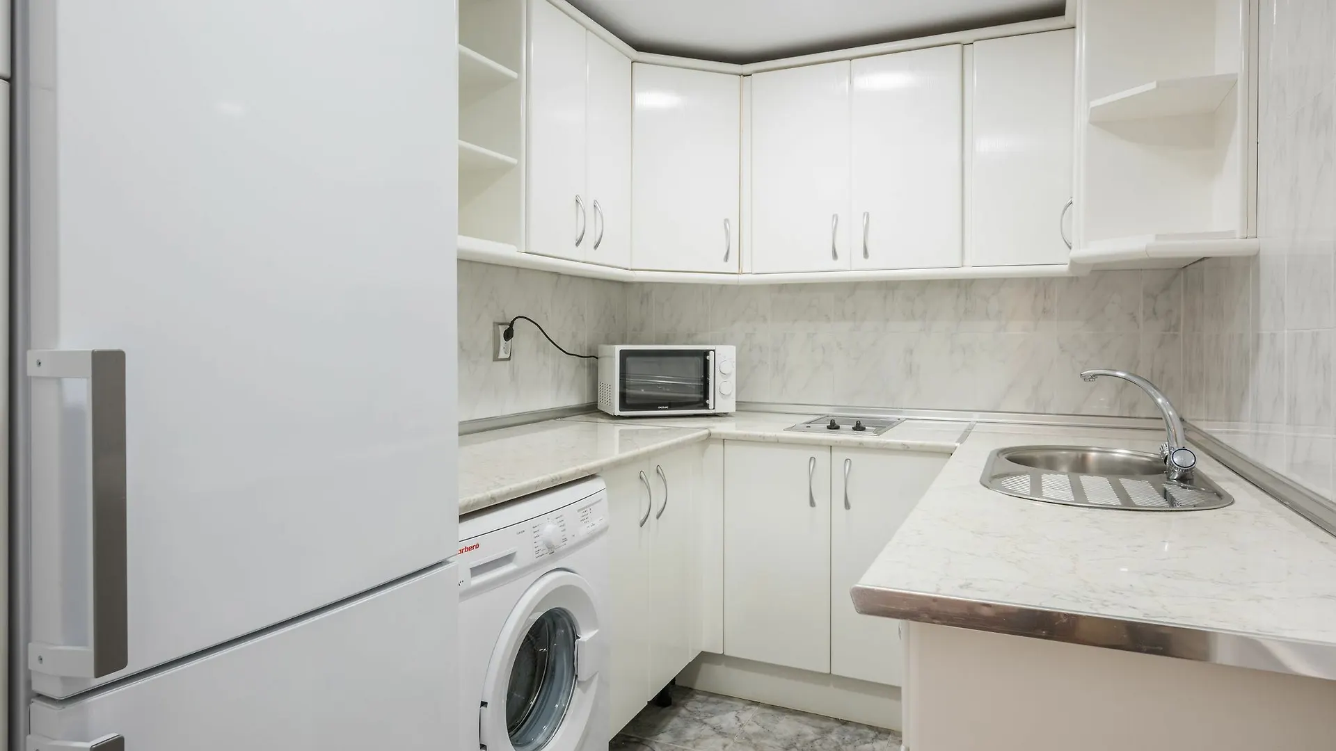 Apartamentos Paseo De La Farola Málaga Spanje