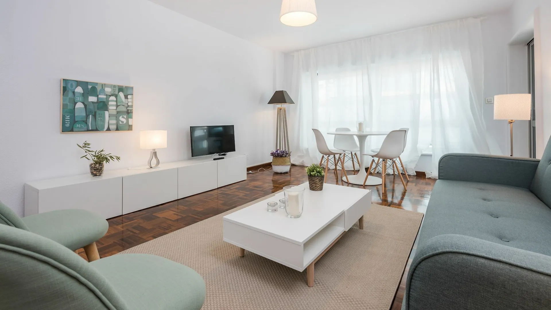 Apartamentos Paseo De La Farola Málaga