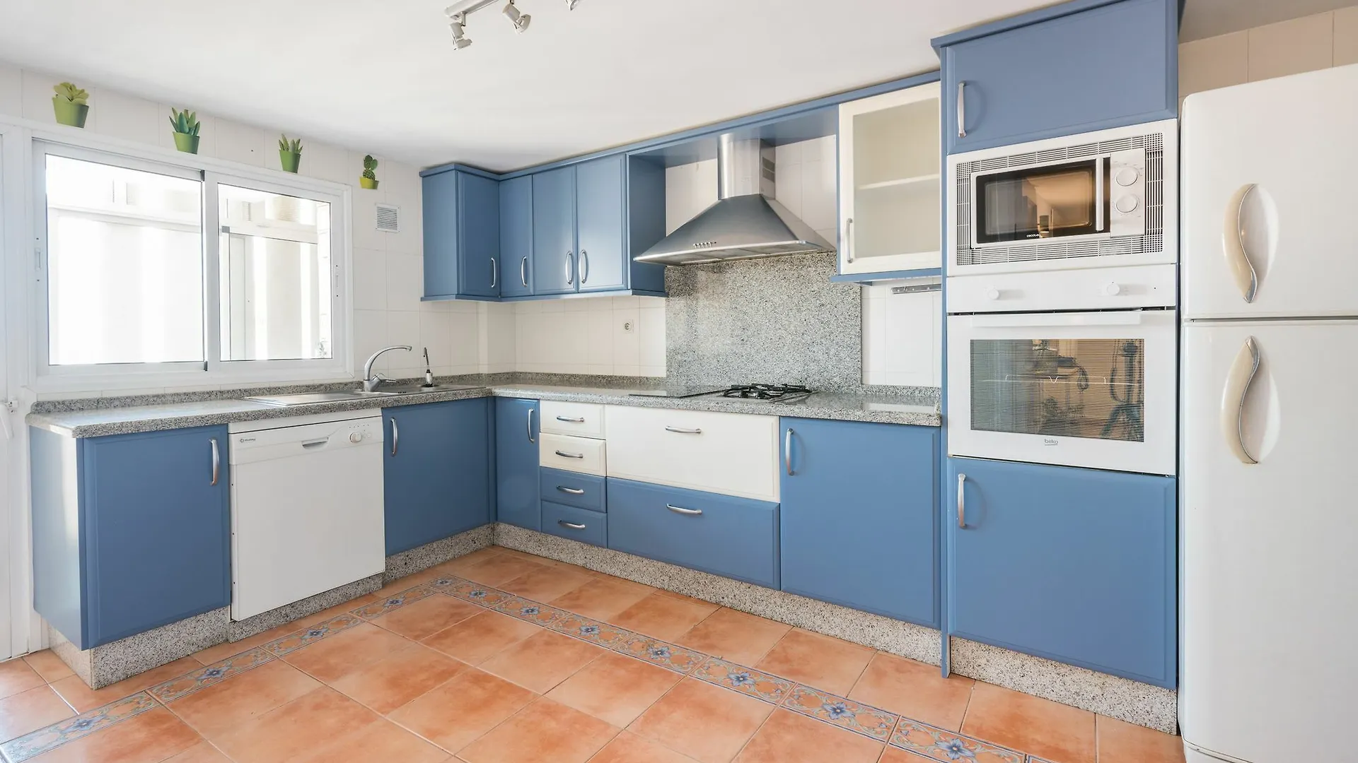 Apartamentos Paseo De La Farola Málaga