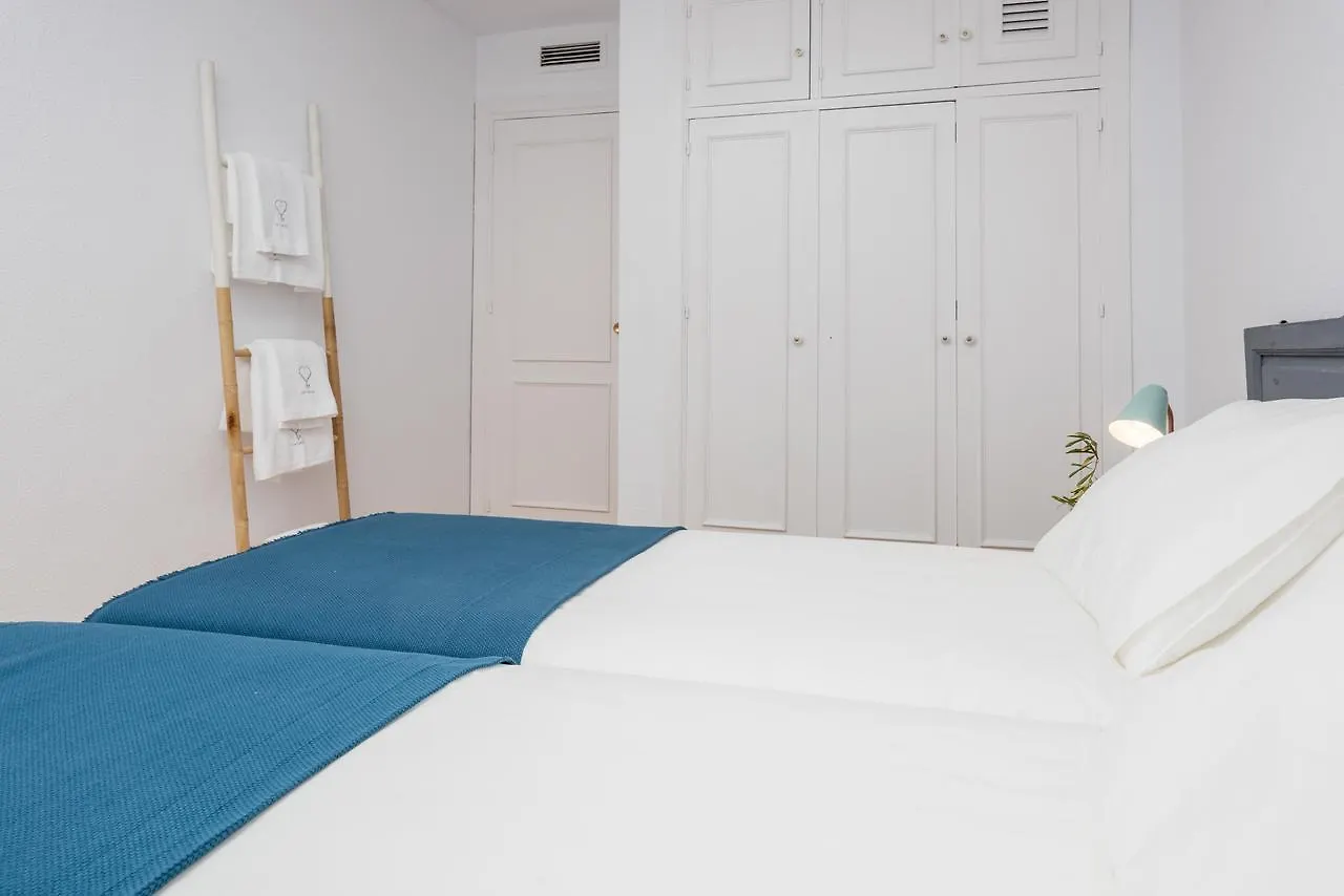 Daire Apartamentos Paseo De La Farola Málaga İspanya