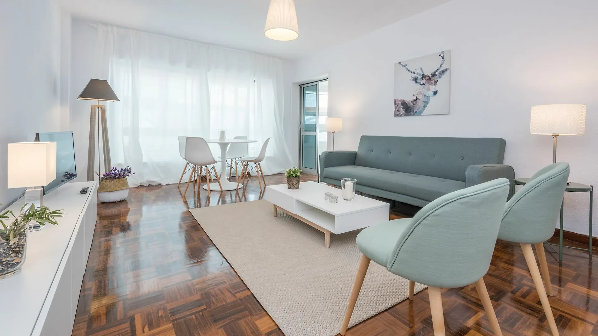 Apartamentos Paseo De La Farola Málaga Daire